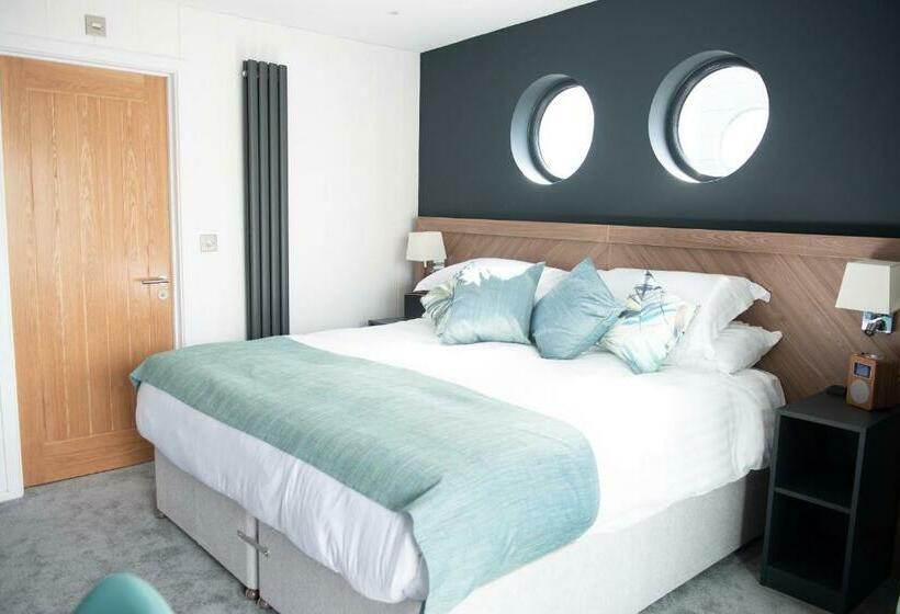 Стандартный Номер Кровать Кинг, Rooms At Penarth Marina