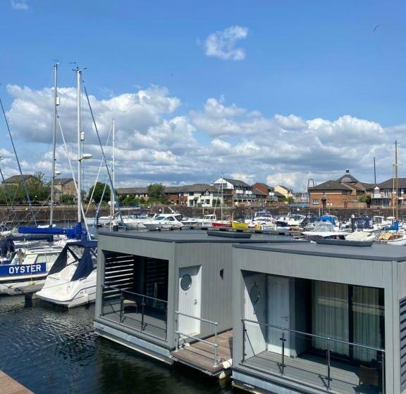 اتاق استاندارد با تخت بزرگ, Rooms At Penarth Marina