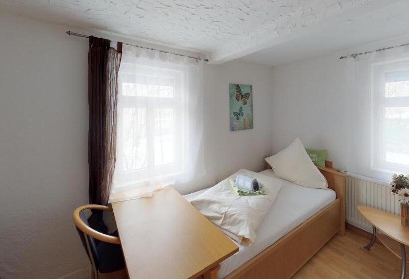 Дом 3 Спальни, Pension Weinsberger Tal