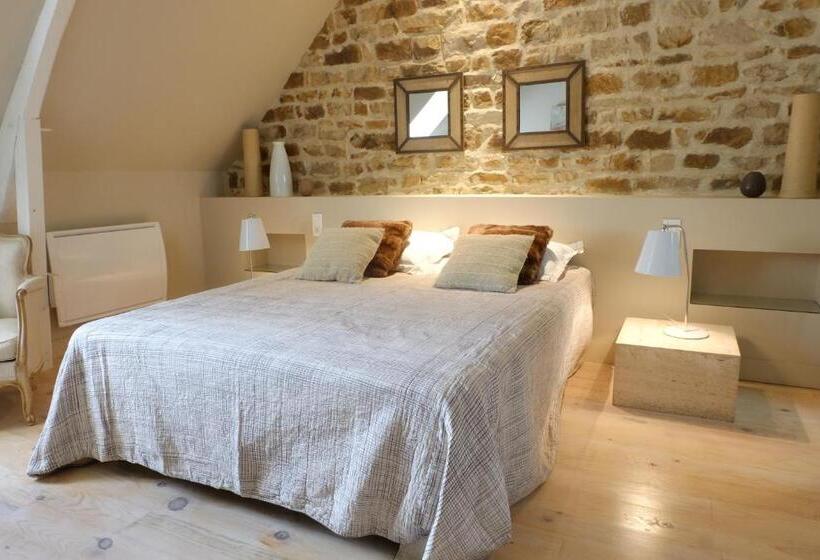 Номер Стандарт, Manoir De La Prise Tarot