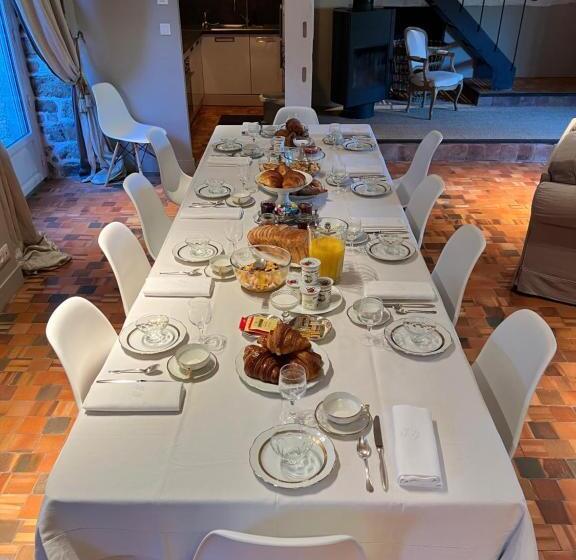Номер Стандарт, Manoir De La Prise Tarot
