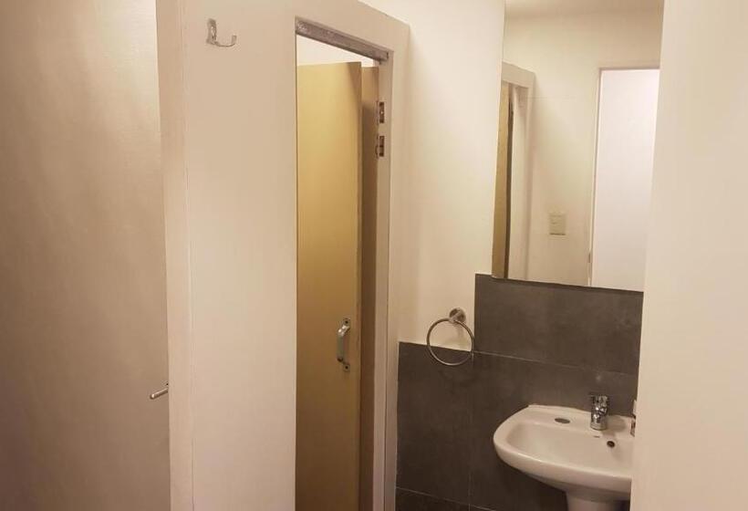 Pokój Deluxe Widok Jezioro, Nina Hostel