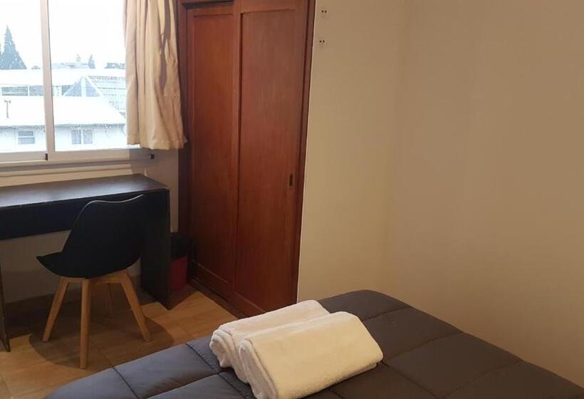 Pokój Deluxe Widok Jezioro, Nina Hostel