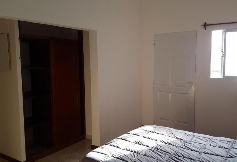 발코니 디럭스 룸, Nina Hostel