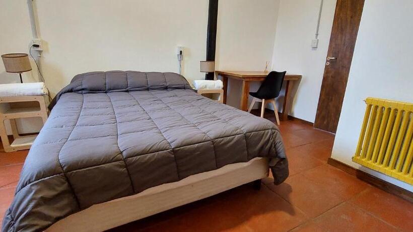 Pokój Deluxe z Balkonem, Nina Hostel