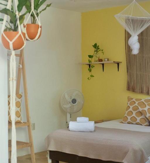 Четырехместный Номер Стандарт, La Punta Beach House