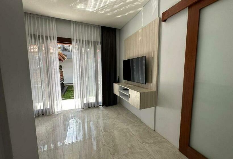 Apartamento 1 Quarto Rés-do-chão, Anchor Guest Rooms At Dukuh Sagara