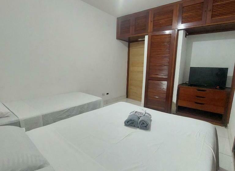 三人经典房间, Pousada Cantinho Do Guarujá I