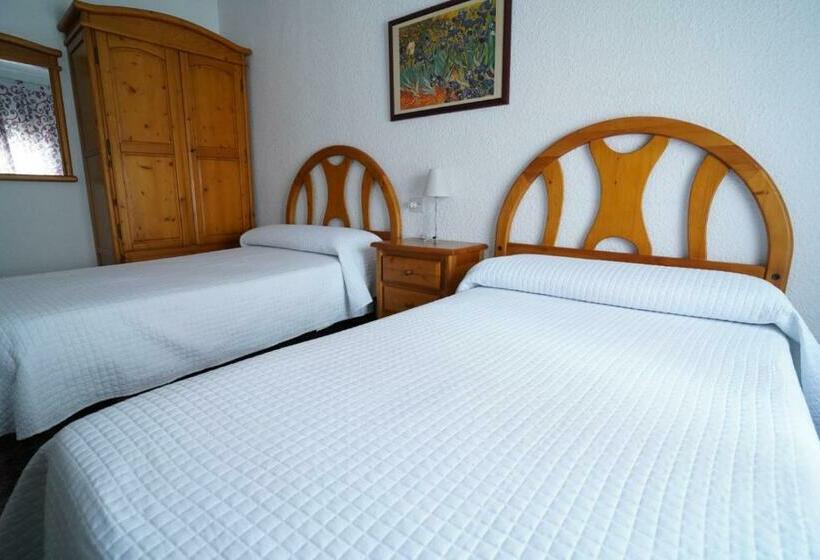 Номер Стандарт, Pension Restaurante Angel
