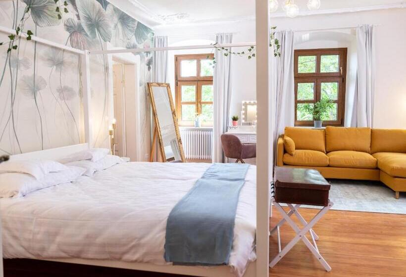 Дом 1 Спальня, Gästehaus Schloss Janson