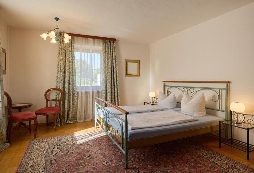 Семейный Номер, Garni Demmel