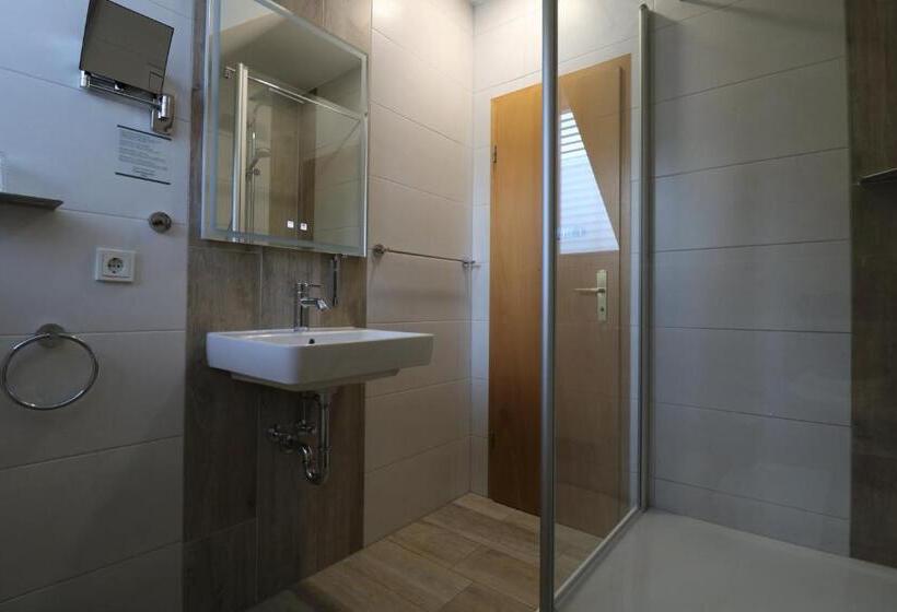 اتاق استاندارد یک نفره, Pension & Restaurant Nordstern