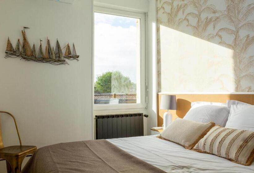 Номер Стандарт, L Aparté