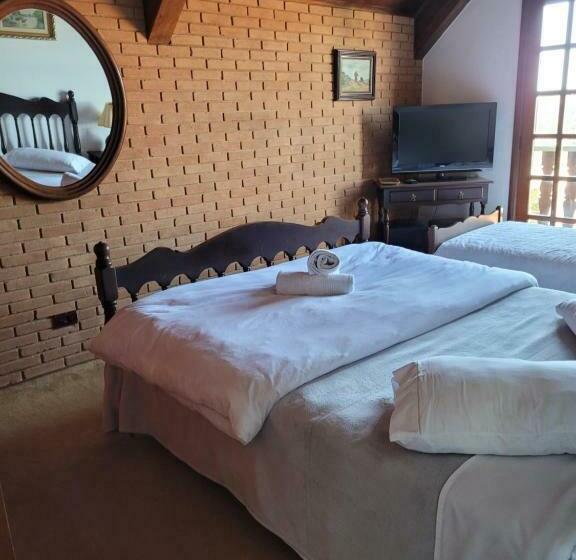 스위트 킹사이즈 침대, Casa Campos Val Suite Luxo, Quarto Família