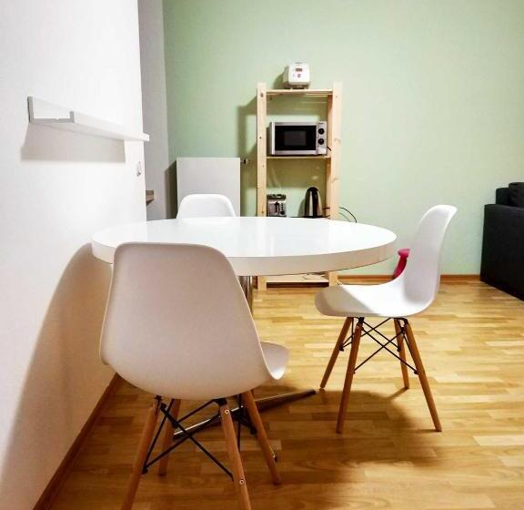 Апартаменты 1 Спальня Нижний Этаж, Sonnige Eg_wohnung Mit Garten Terr