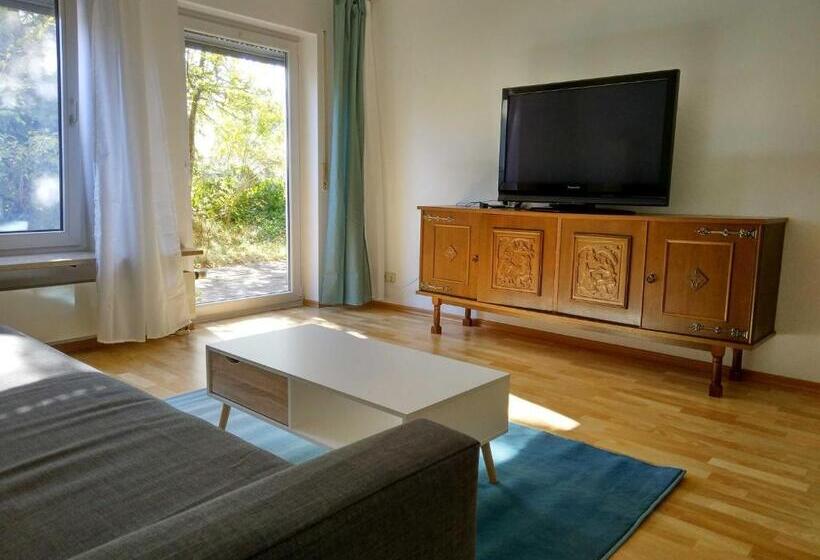 Апартаменты 1 Спальня Нижний Этаж, Sonnige Eg_wohnung Mit Garten Terr