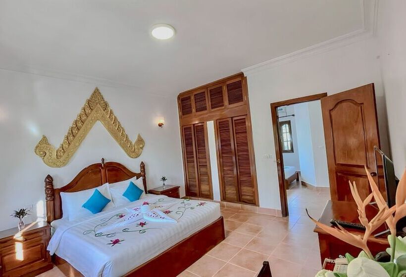 اتاق خانوادگی تودرتو, Villa Indochine D Angkor