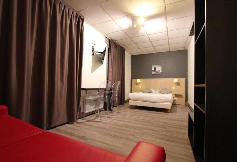 جناح جونيور, Hôtel Vol De Nuit Purpan