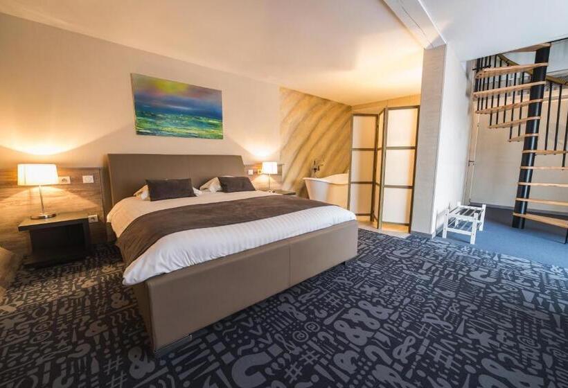 Семейный Номер, Le Dormeur