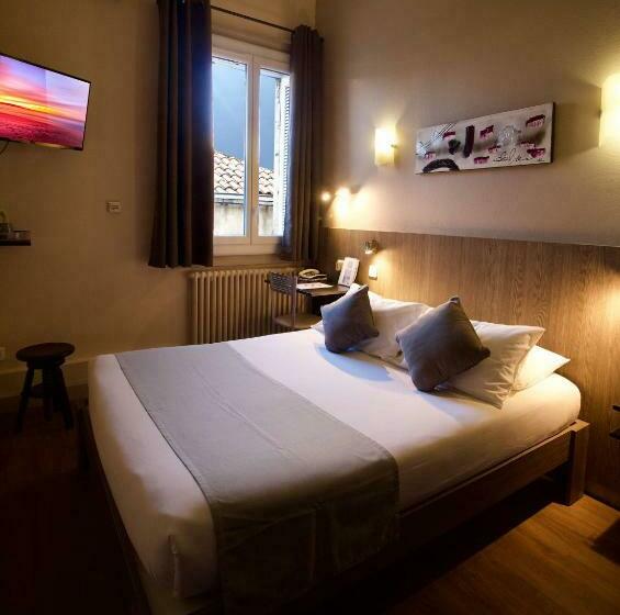 Номер Superior, Le Strasbourg