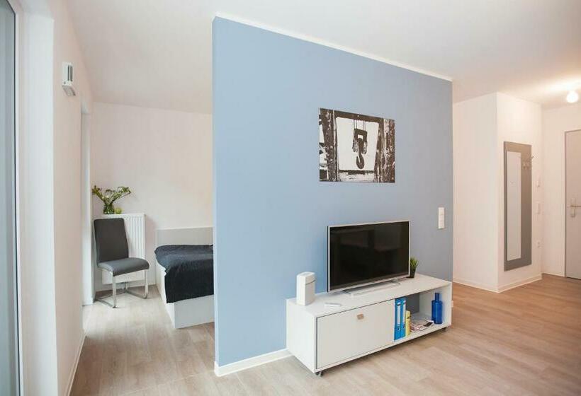 استودیوی استاندارد, Spreepolis Boardinghaus