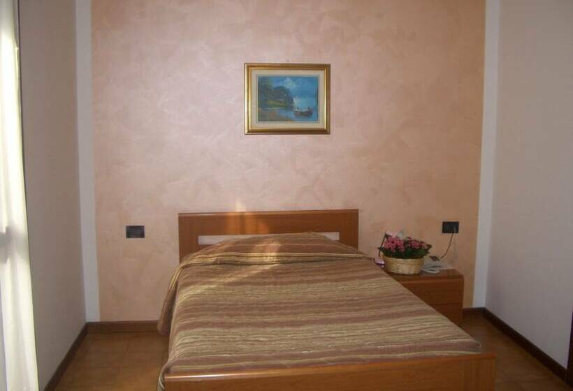 Номер Стандарт Индивидуальный, Albergo Il Castellino