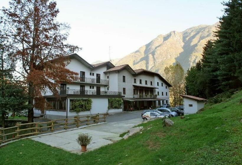 Номер Стандарт, Albergo Il Castellino