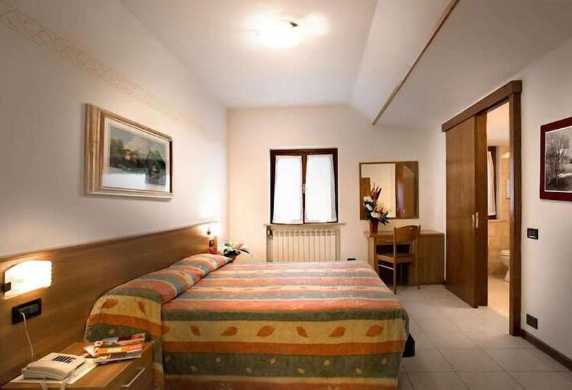 Номер Стандарт, Albergo Il Castellino