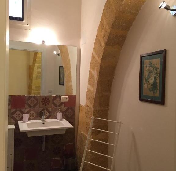 חדר קומפורט לשלושה, B&b Case A San Matteo
