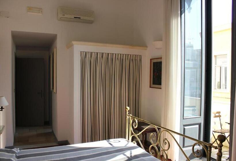 Классический Номер, Palazzo Angelelli