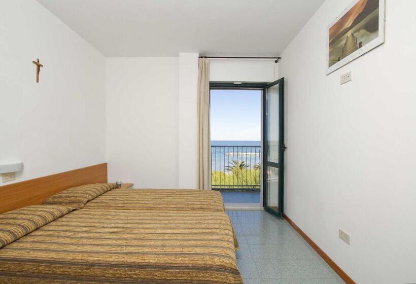 آپارتمان 3 خوابه, Residence Stella Marina