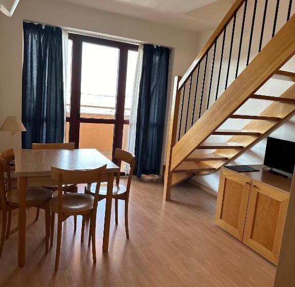 3 Bedroom Suite, Naut