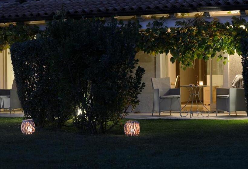 Полулюкс, Relais Rossar Boutique Hotel Garda & Hills