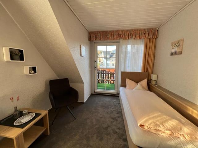 Номер Стандарт Индивидуальный с Балконом, Sevda S Hotel Garni Weinforth