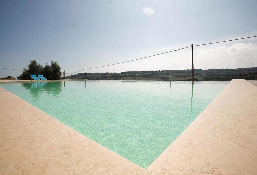 デラックスルーム, Nontiscordardimé B&b Villa Agriturismo