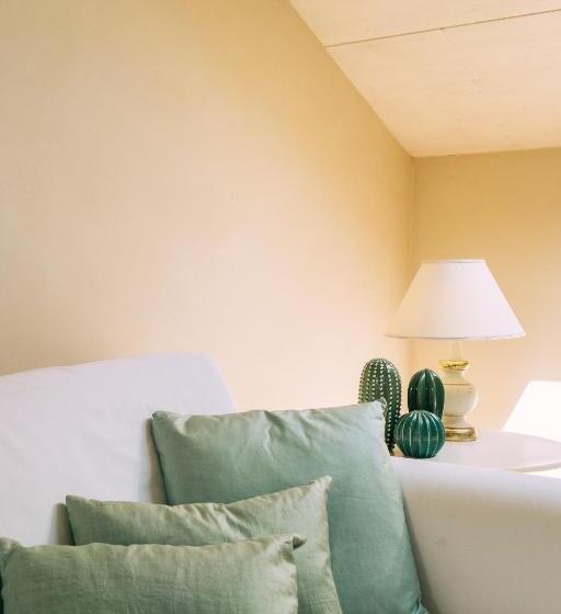 キングサイズベッドのスイートルーム, Nontiscordardimé B&b Villa Agriturismo