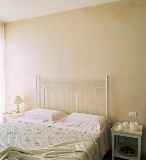 オーシャンビュースタンダードルーム, Nontiscordardimé B&b Villa Agriturismo