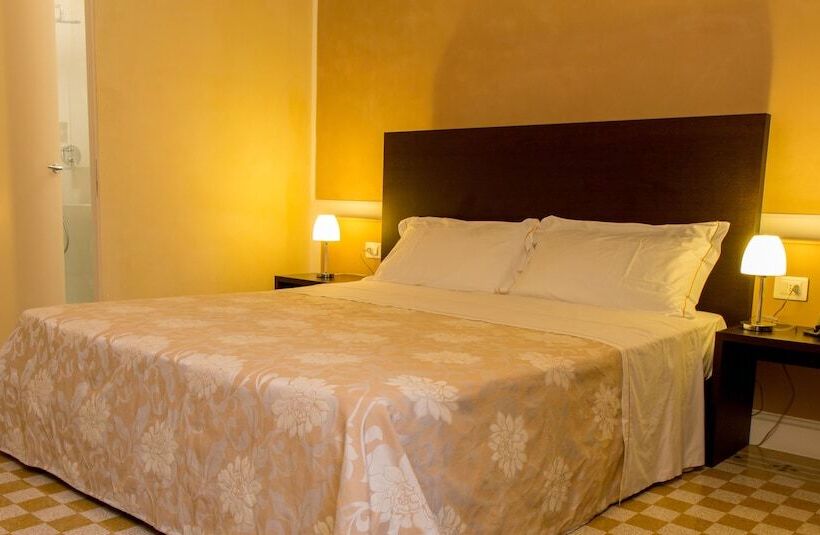 Номер Стандарт, Relais Del Borgo Hotel & Spa 4 Stelle
