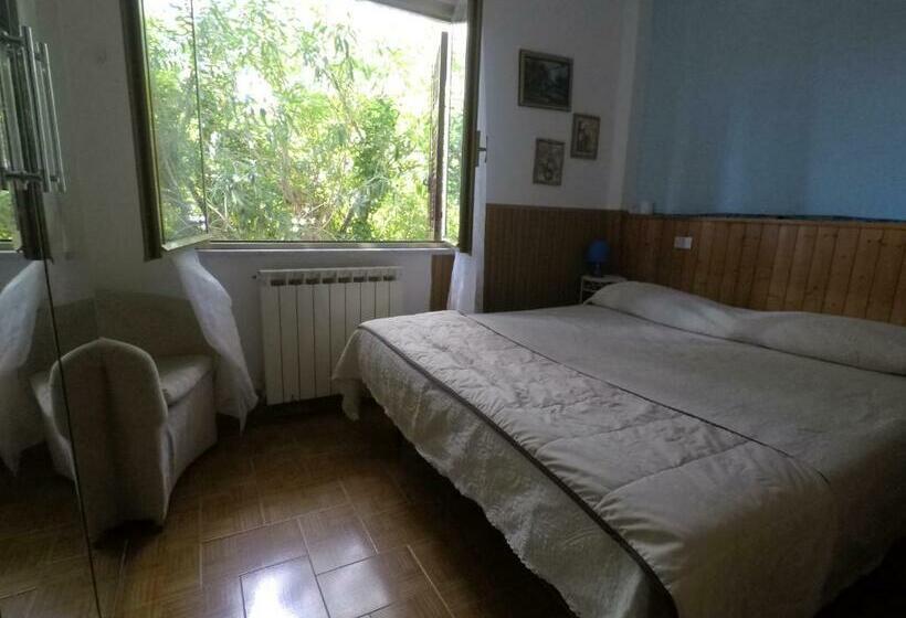 اتاق استاندارد, Cinqueterre Holidays