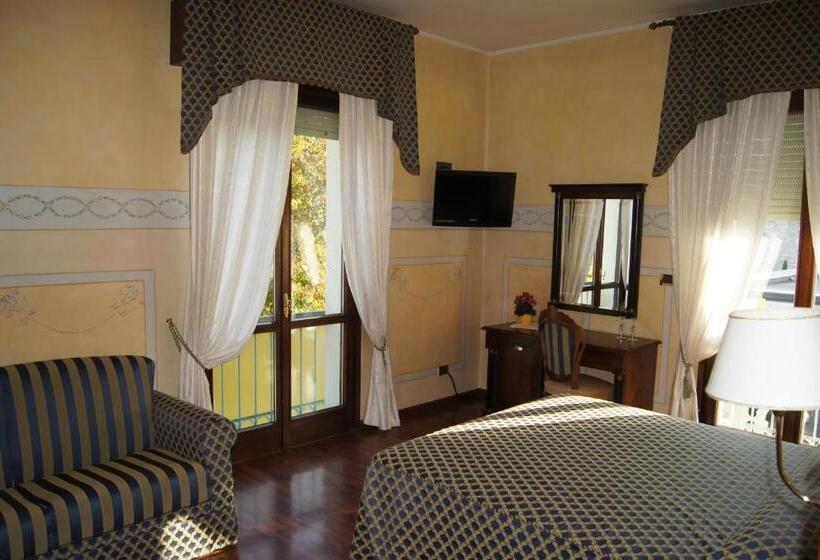 2 Bedrooms Suite 2 Bedrooms Lake View, Lugana Parco Al Lago