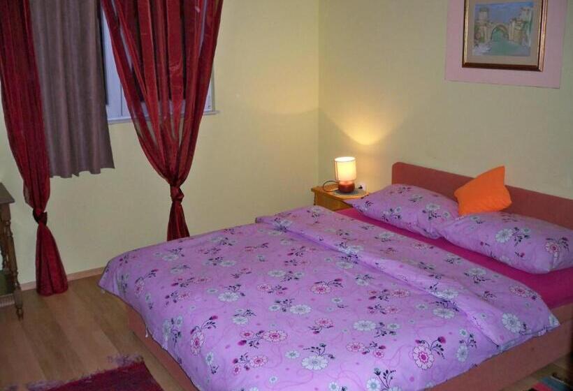 اتاق استاندارد یک نفره, Apartment&rooms Globus Mostar
