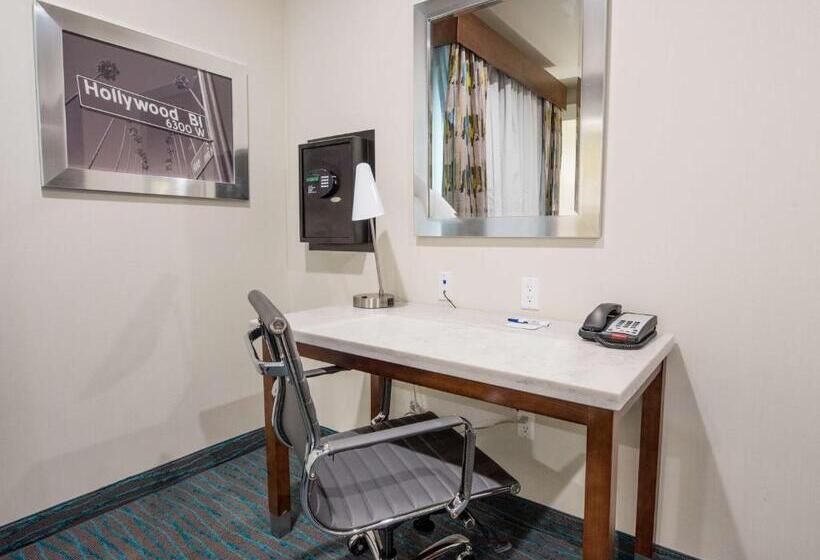 带大床的豪华间, Best Western Plus Gardena Los Angeles Inn & Suites