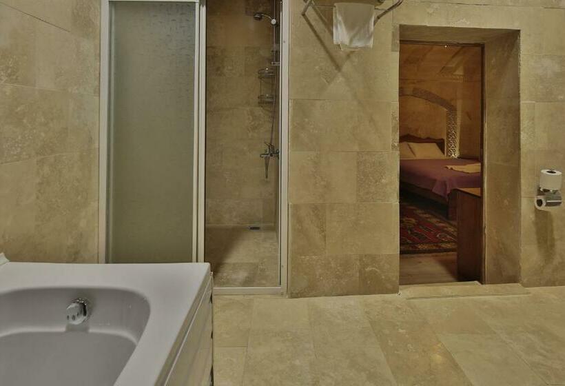 Трехместный Номер Superior, Relic House