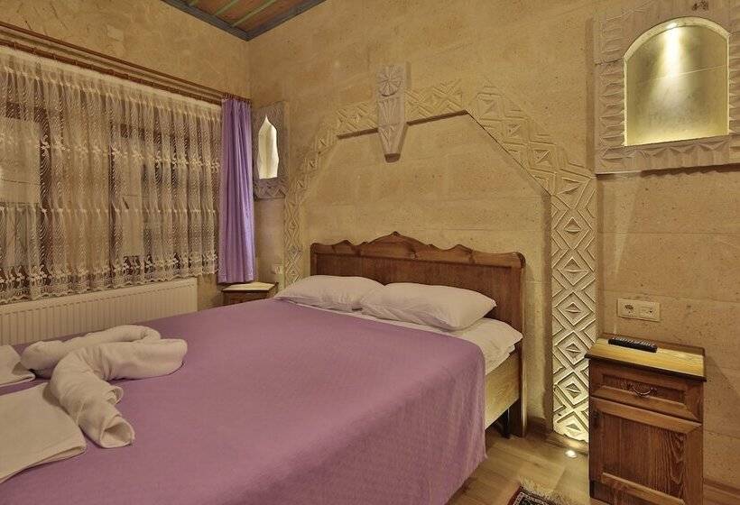Номер Стандарт, Relic House