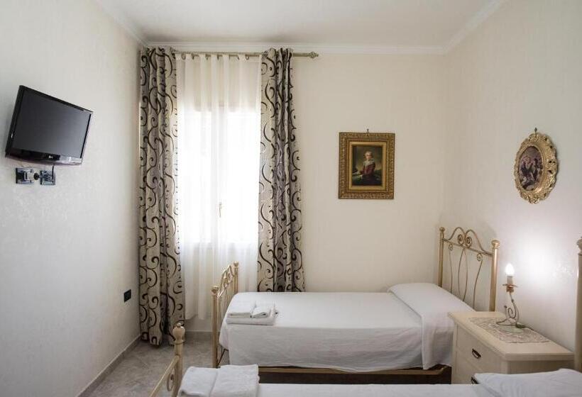 Номер Стандарт Трехместный, B&b Alloggio In Villa Cristina