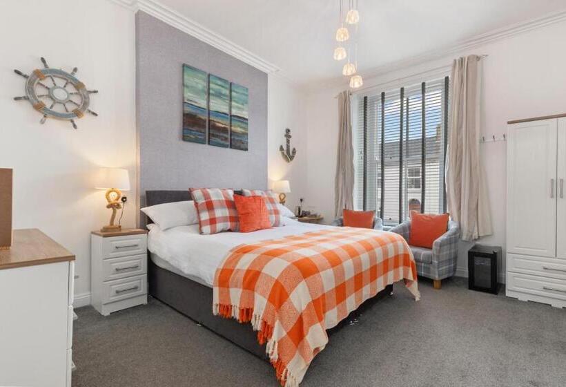 Номер Deluxe, Coach Guest House