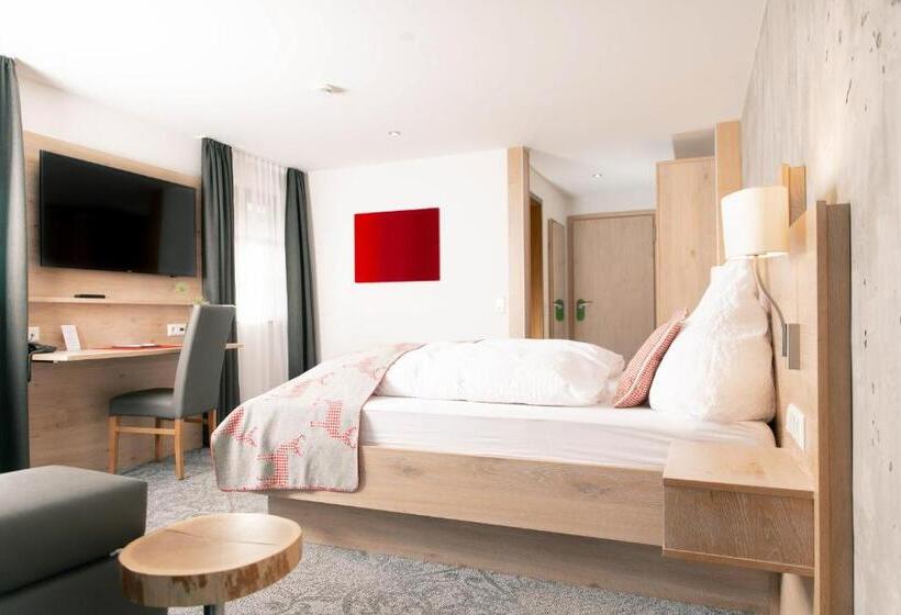 Comfort room with balcony, Genusshotel Hirschen   Erholung Im Grünen