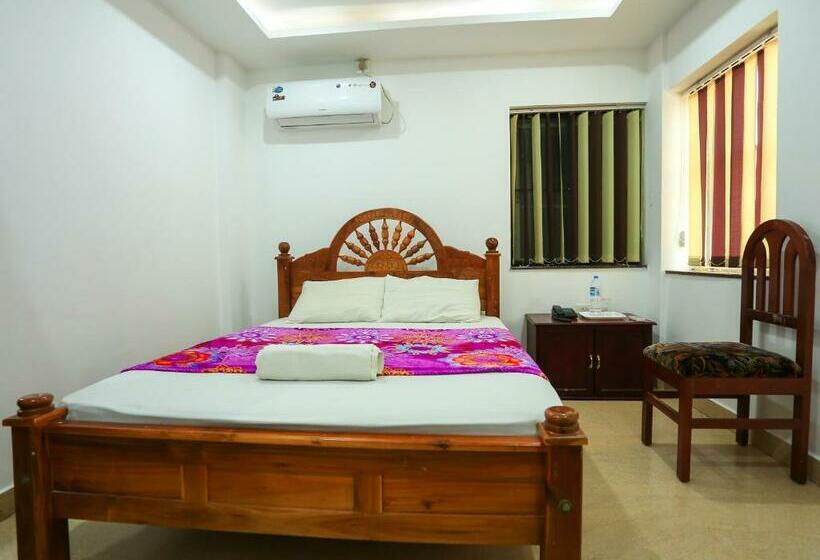 디럭스 룸, Hare Krishna Inn
