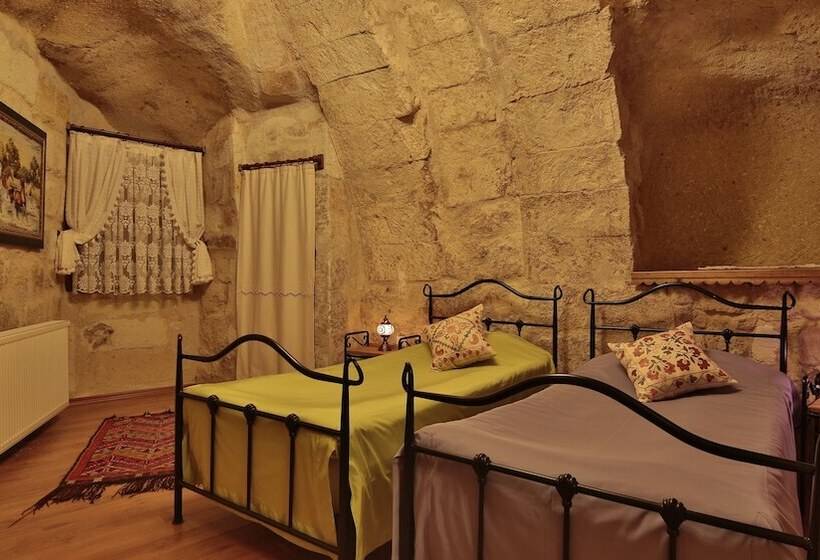 Quarto Estandar, Lamihan Cave