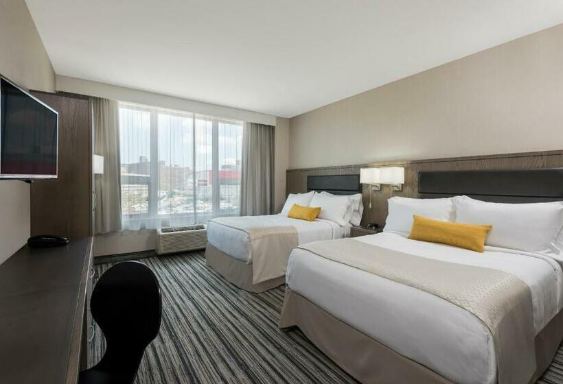 Номер Премиум, Wyndham Garden Laguardia South